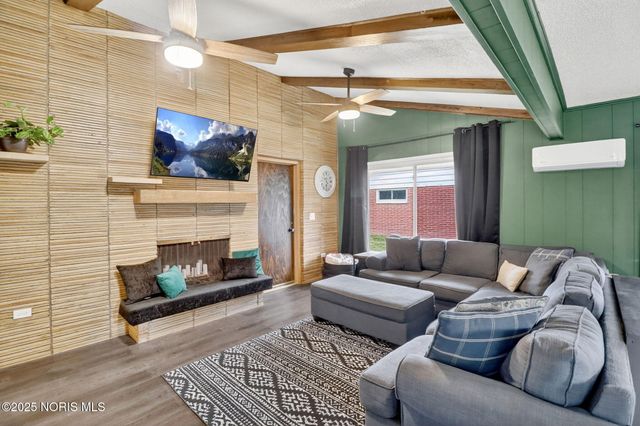 3607 Roberta Drive, Toledo, OH 43614