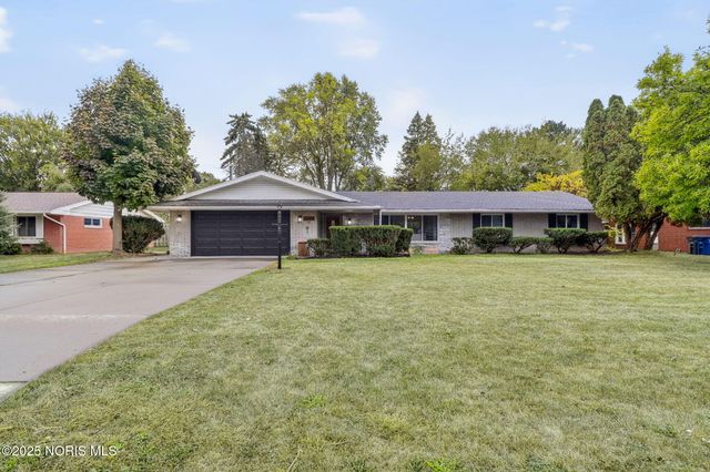 3607 Roberta Drive, Toledo, OH 43614