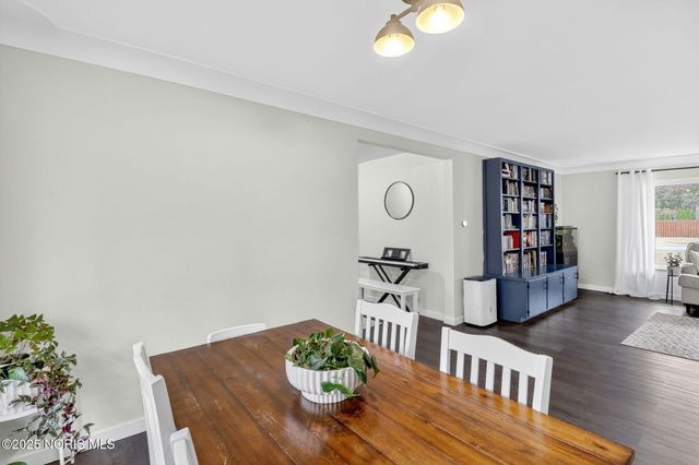 3607 Roberta Drive, Toledo, OH 43614