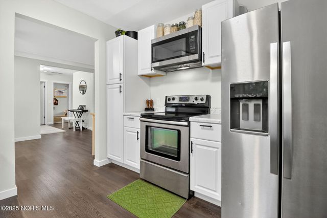 3607 Roberta Drive, Toledo, OH 43614