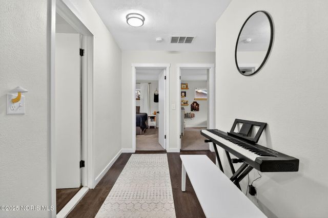 3607 Roberta Drive, Toledo, OH 43614