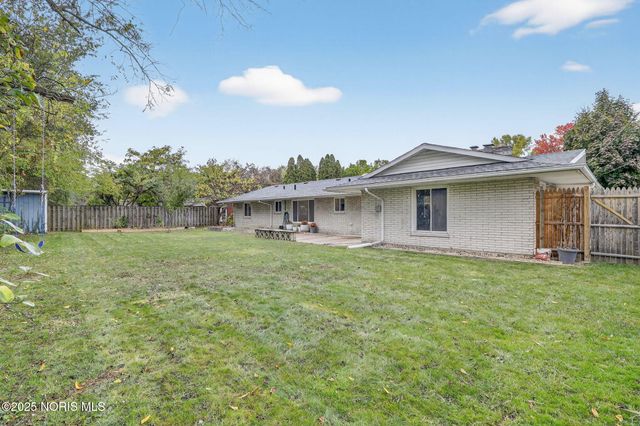 3607 Roberta Drive, Toledo, OH 43614