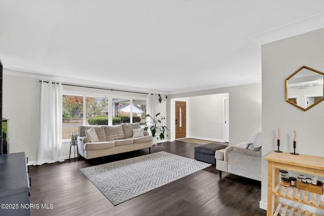 3607 Roberta Drive, Toledo, OH 43614