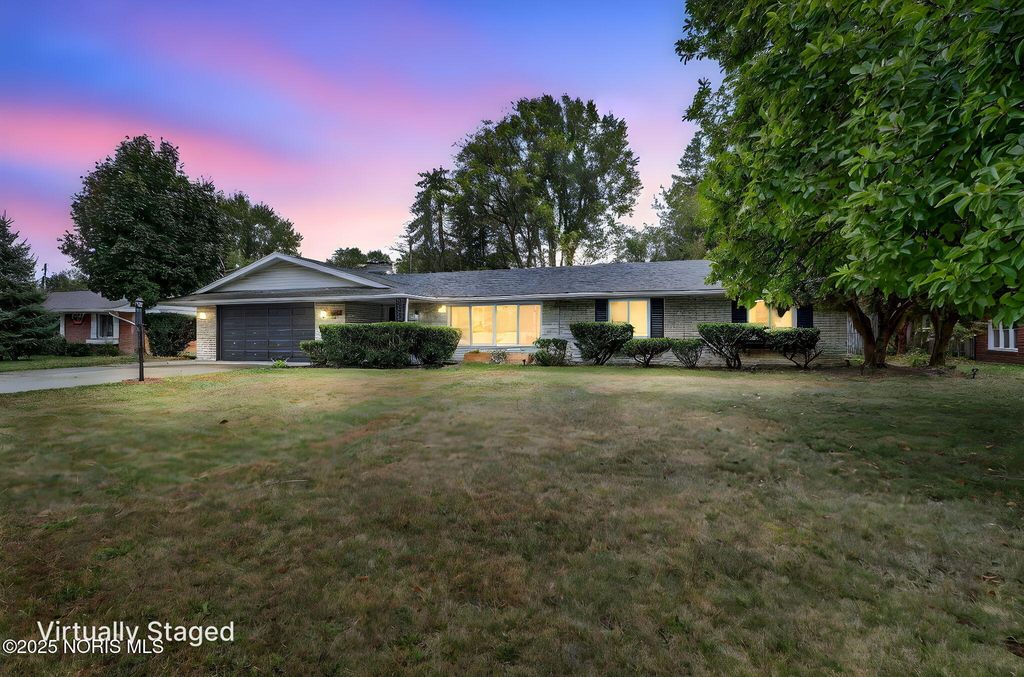 3607 Roberta Drive, Toledo, OH 43614