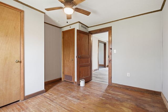 310 Smith Ave, Hohenwald, TN 38462
