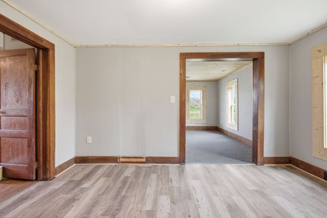 310 Smith Ave, Hohenwald, TN 38462