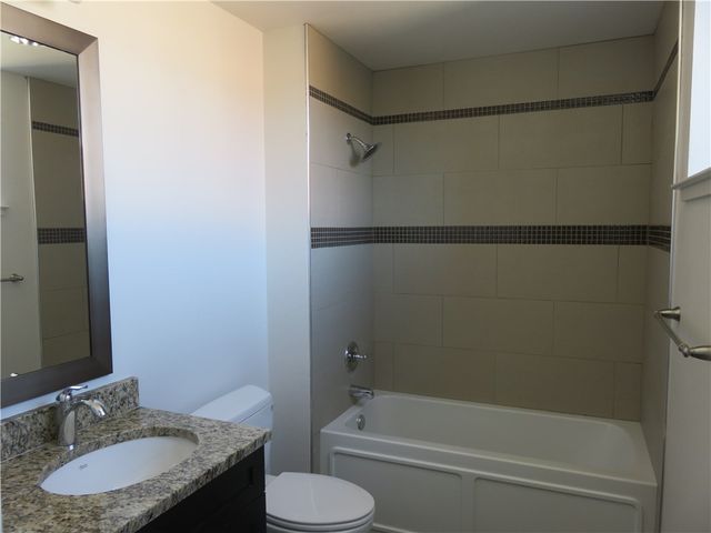 928 Travis Avenue 206, Fort Worth, TX 76104