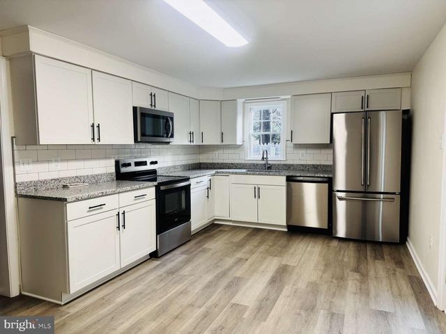 905 CRYSTAL ROCK RD, Lusby, MD 20657