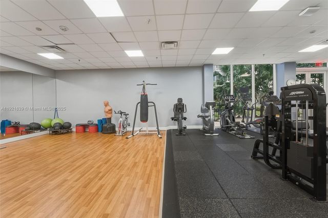 2030 S Ocean Dr 1810, Hallandale Beach, FL 33009