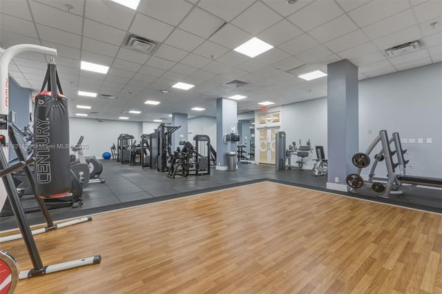 2030 S Ocean Dr 1810, Hallandale Beach, FL 33009