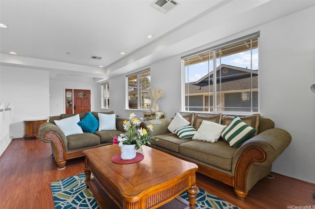 92-1089 Palahia Street J, Kapolei, HI 96707