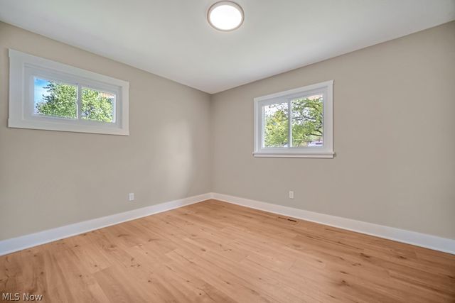 8454 Royalhaven Drive, North Royalton, OH 44133