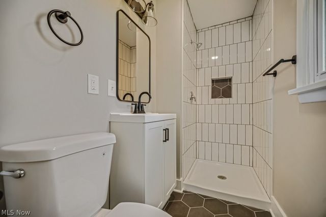 8454 Royalhaven Drive, North Royalton, OH 44133