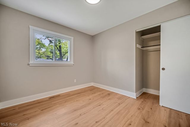 8454 Royalhaven Drive, North Royalton, OH 44133