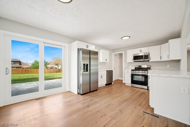 8454 Royalhaven Drive, North Royalton, OH 44133
