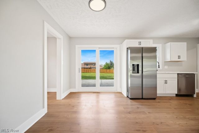 8454 Royalhaven Drive, North Royalton, OH 44133