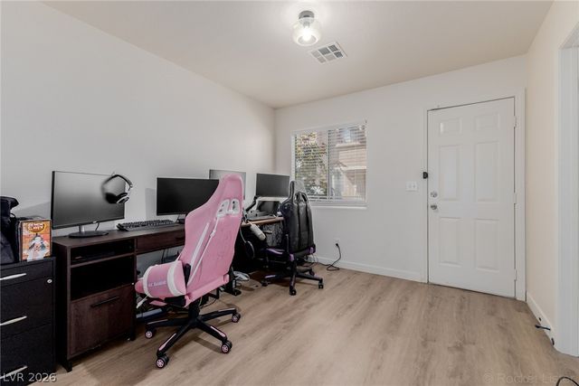 2122 Sleepy Court 2122, Las Vegas, NV 89106