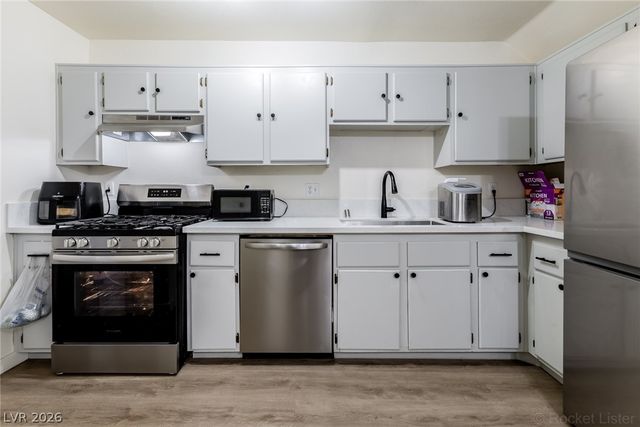 2122 Sleepy Court 2122, Las Vegas, NV 89106