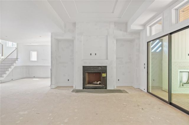 10910 Woodstock Road, Roswell, GA 30075
