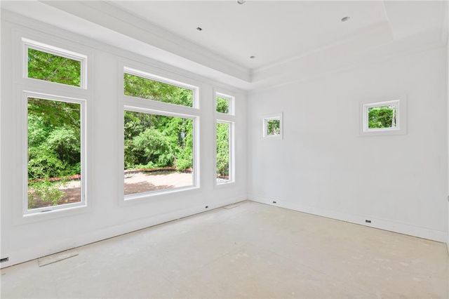 10910 Woodstock Road, Roswell, GA 30075