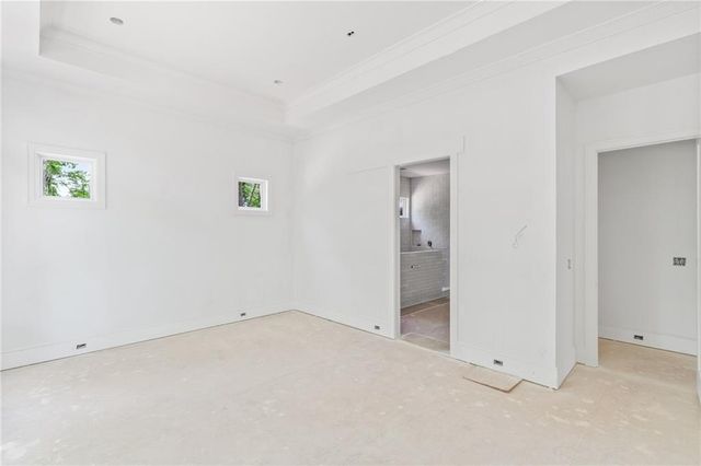 10910 Woodstock Road, Roswell, GA 30075