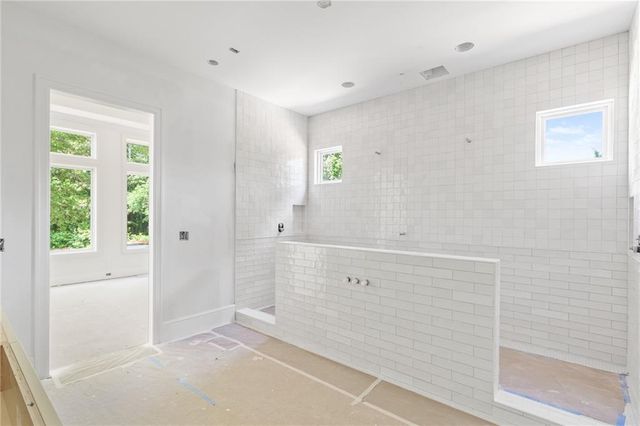 10910 Woodstock Road, Roswell, GA 30075