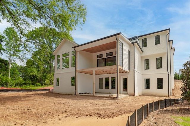 10910 Woodstock Road, Roswell, GA 30075
