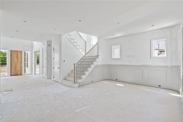 10910 Woodstock Road, Roswell, GA 30075
