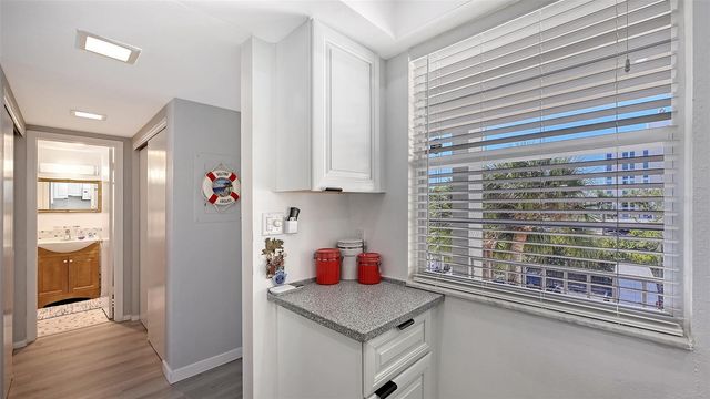 4360 CHATHAM DRIVE 305, Longboat Key, FL 34228