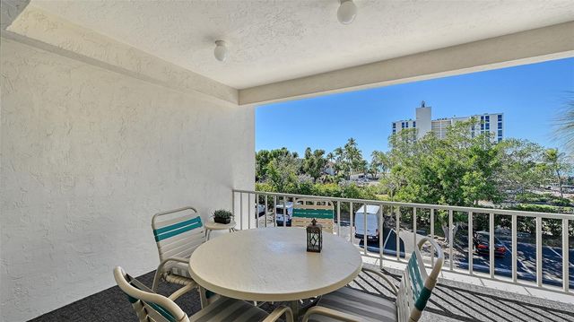 4360 CHATHAM DRIVE 305, Longboat Key, FL 34228