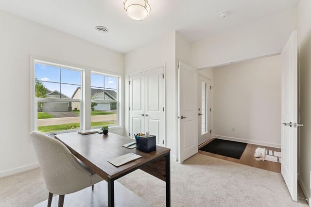 17725 Everest Avenue, Lakeville, MN 55044