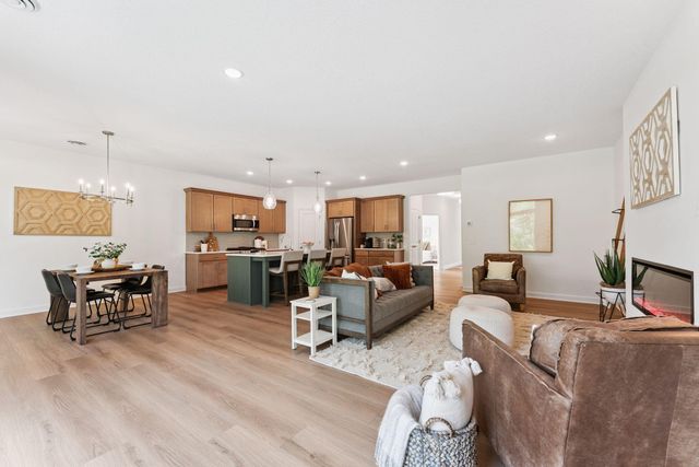 17725 Everest Avenue, Lakeville, MN 55044