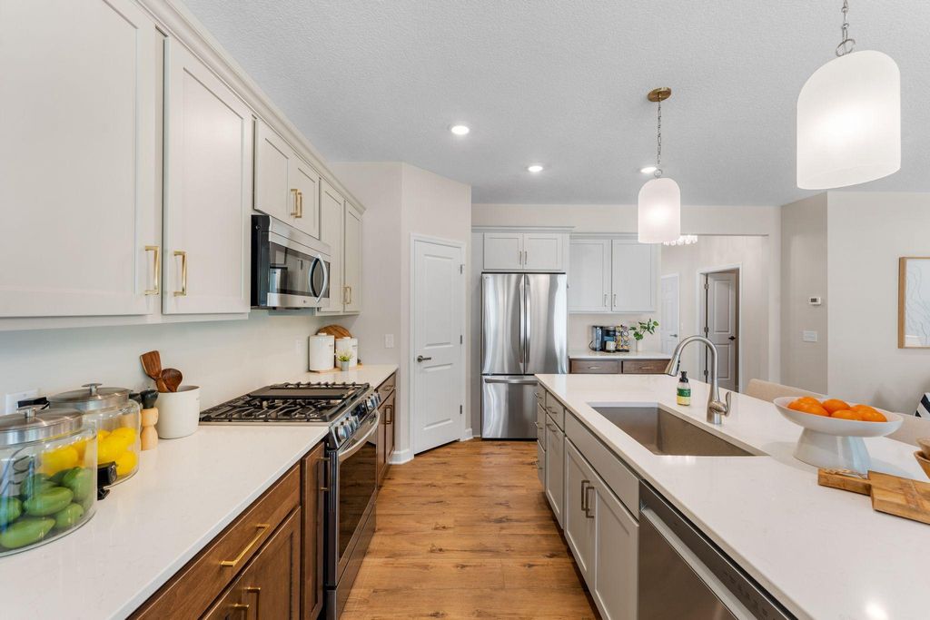 17725 Everest Avenue, Lakeville, MN 55044 — photo 3
