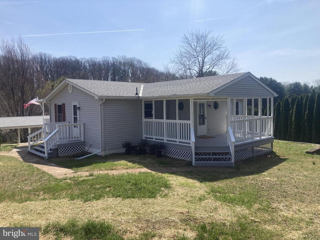 Image 12 of property listing at 3624 KEMPTOWN CHURCH RD, Monrovia, MD 21770