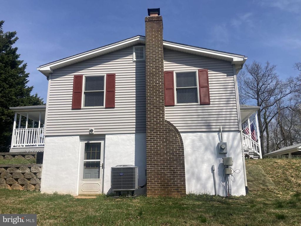 Image 17 of property listing at 3624 KEMPTOWN CHURCH RD, Monrovia, MD 21770