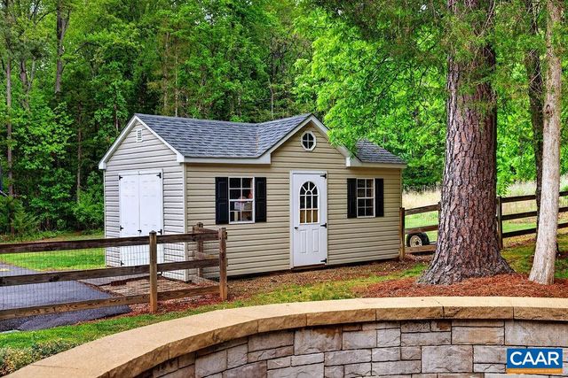1300 WEST LEIGH DR, Charlottesville, VA 22901