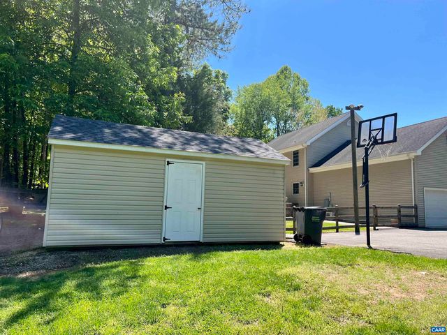 1300 WEST LEIGH DR, Charlottesville, VA 22901