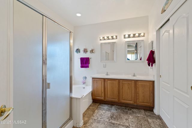 10584 E Rose Hill Street, Tucson, AZ 85747