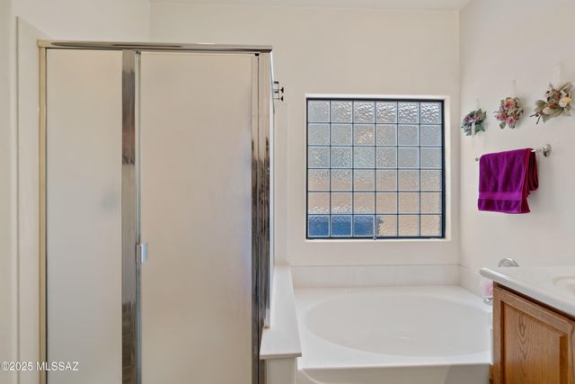 10584 E Rose Hill Street, Tucson, AZ 85747