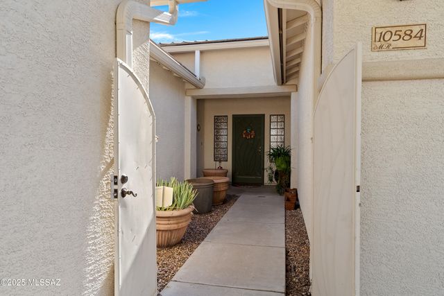 10584 E Rose Hill Street, Tucson, AZ 85747