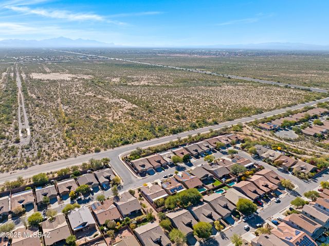 10584 E Rose Hill Street, Tucson, AZ 85747