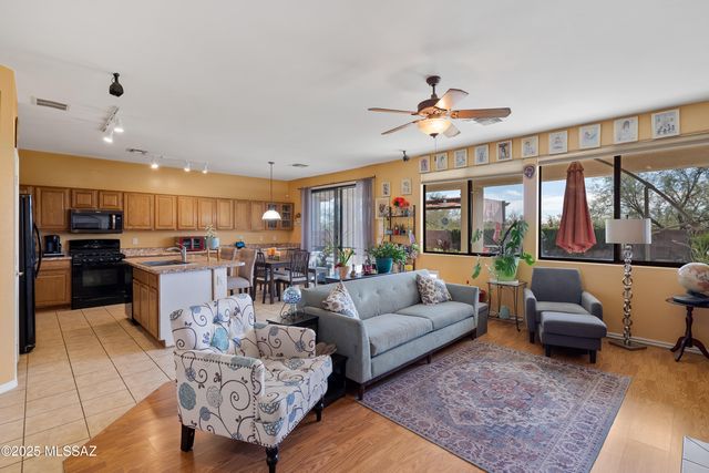 10584 E Rose Hill Street, Tucson, AZ 85747