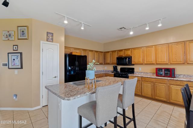 10584 E Rose Hill Street, Tucson, AZ 85747