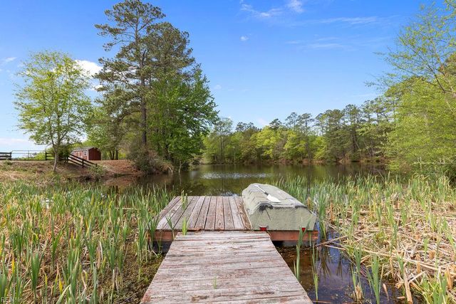 23546 Indian Town RD, Courtland, VA 23837
