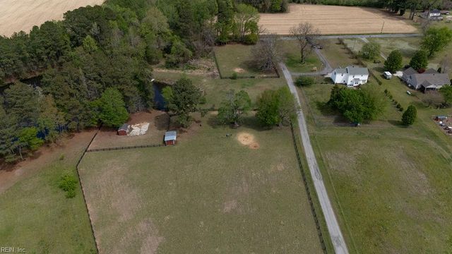 23546 Indian Town RD, Courtland, VA 23837
