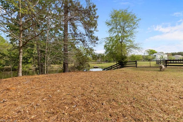 23546 Indian Town RD, Courtland, VA 23837