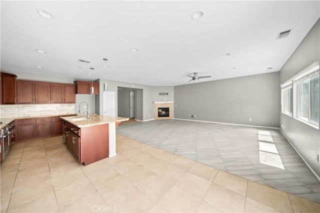 18039 Lapis, San Bernardino, CA 92407