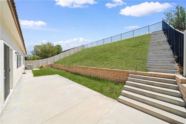 18039 Lapis, San Bernardino, CA 92407