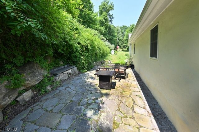 919 Wall St, Stillwater Twp., NJ 07860