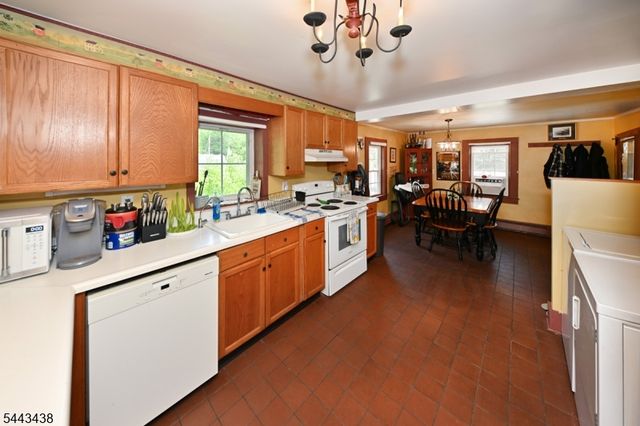 919 Wall St, Stillwater Twp., NJ 07860